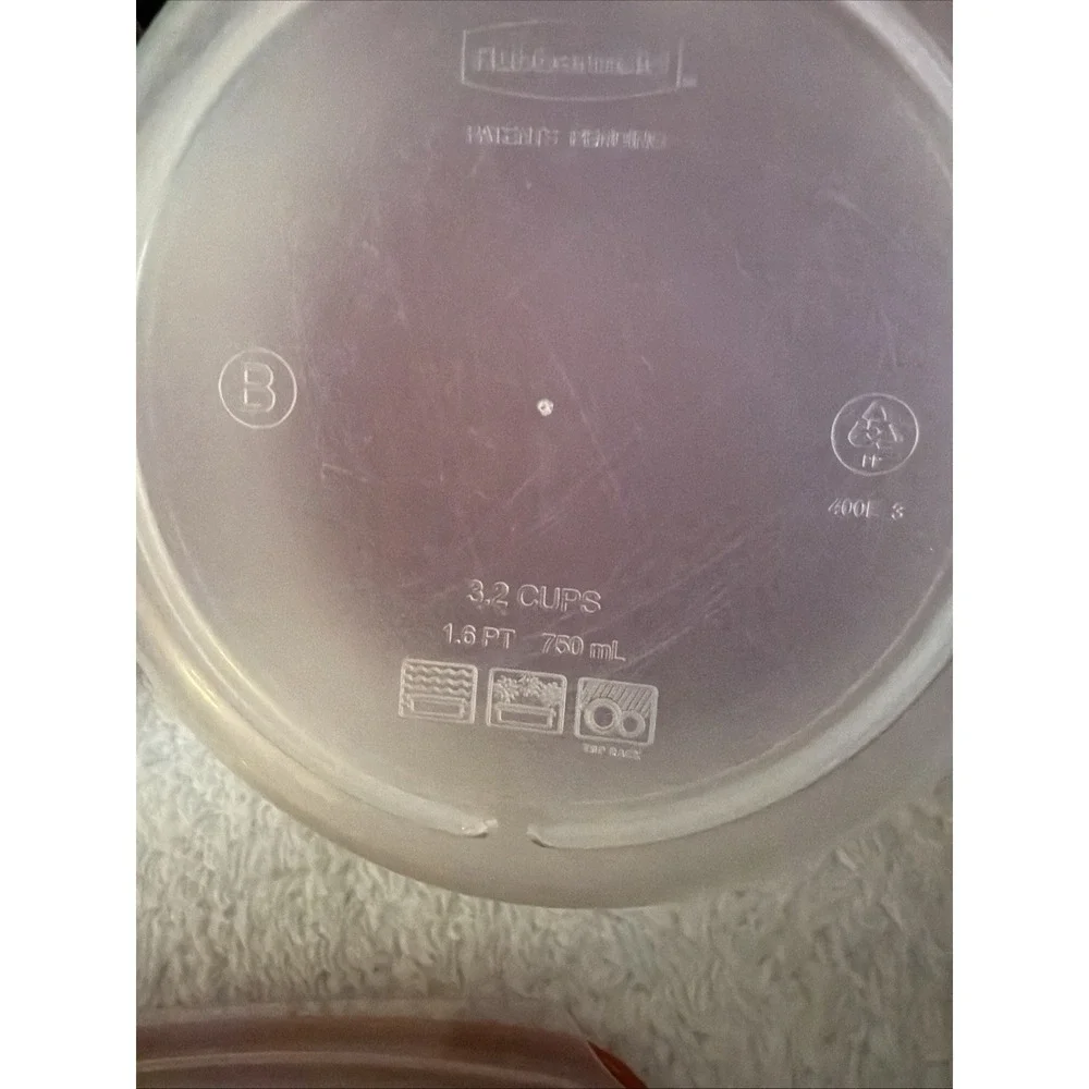 Rubbermaid Food Storage Containers 3.2, 3.2 2.1Cup W/ Red Lids Set of 3 Made USA